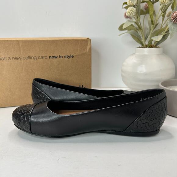 Softwalk Sonoma Cap Toe Ballet Flat Black Croco S1907-027 Women's 7.5W Tried On - Picture 6 of 10